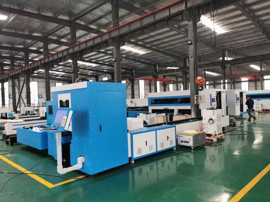 6m টিউব CNC কাট মেশিন লেজার জেনারেটর 1500W 7P ওয়াটার কুলিং